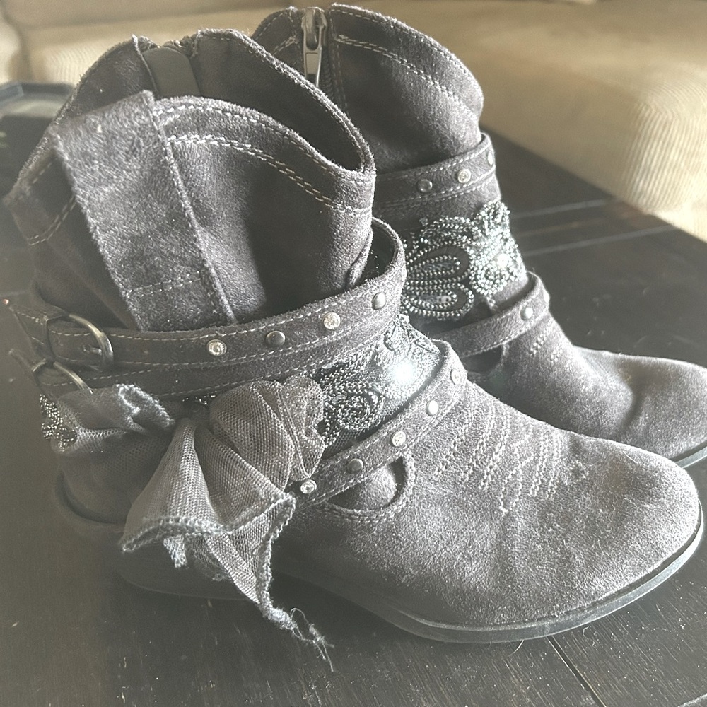 Womens size 6.5 Not Rated half boot$35.00